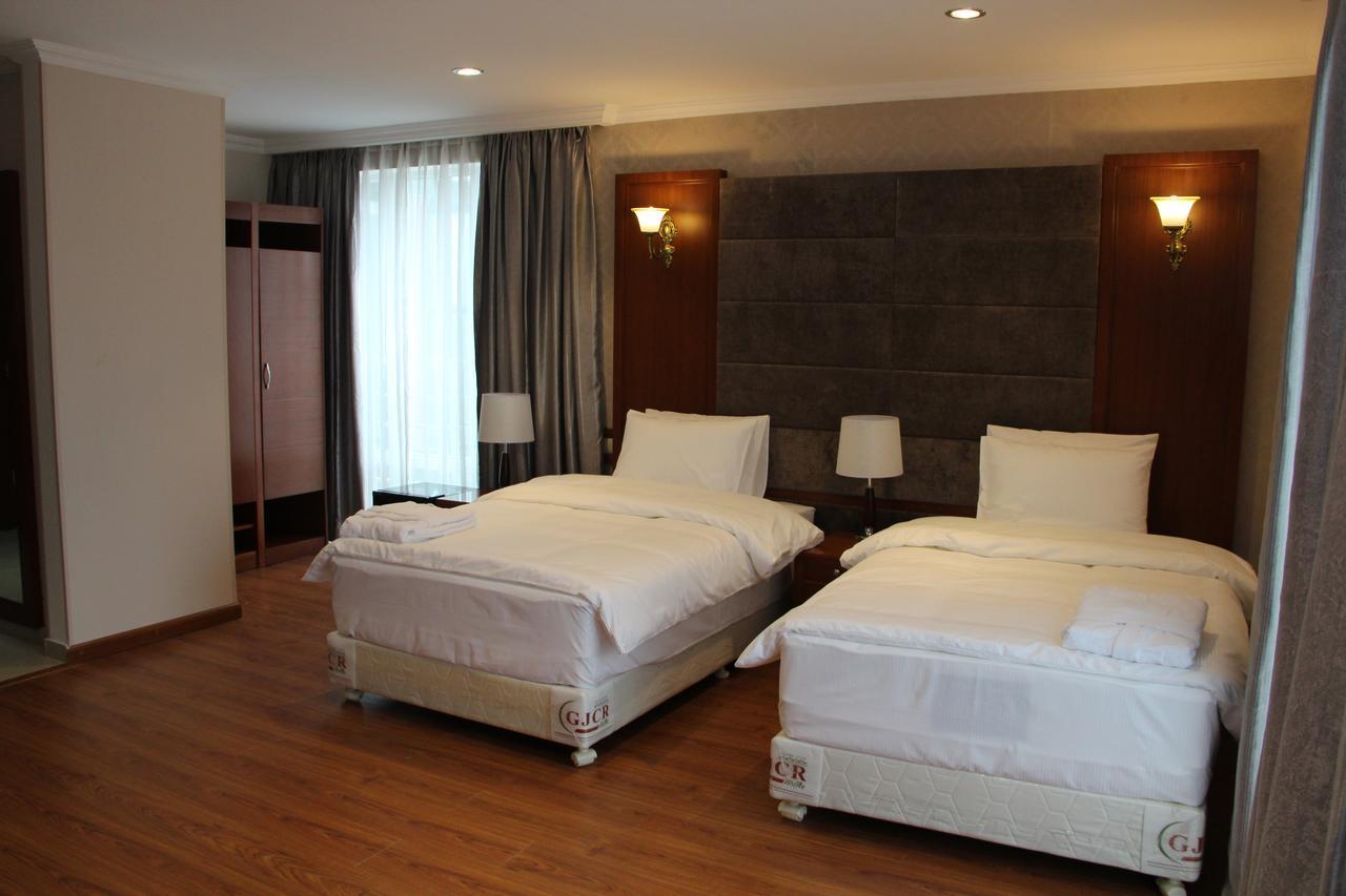 Hotel Park Green Pʼotʼi Esterno foto